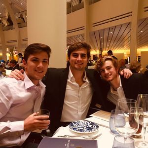 Meet your Posher, Grant